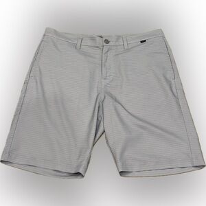 TravisMathew Gray Performance Golf Shorts Size 34 Stretch